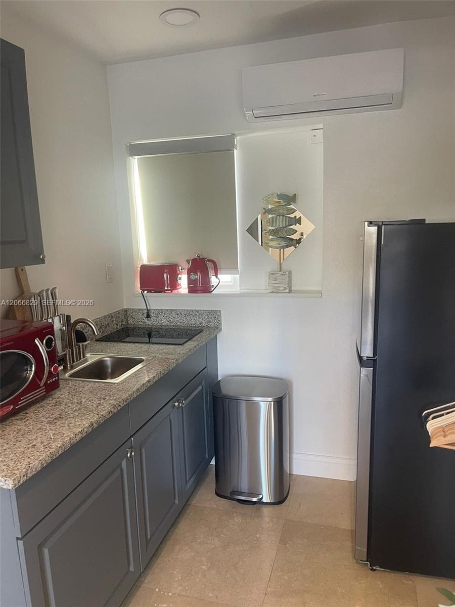 338 Roosevelt St # 1002, Hollywood, FL 33019 photo 5