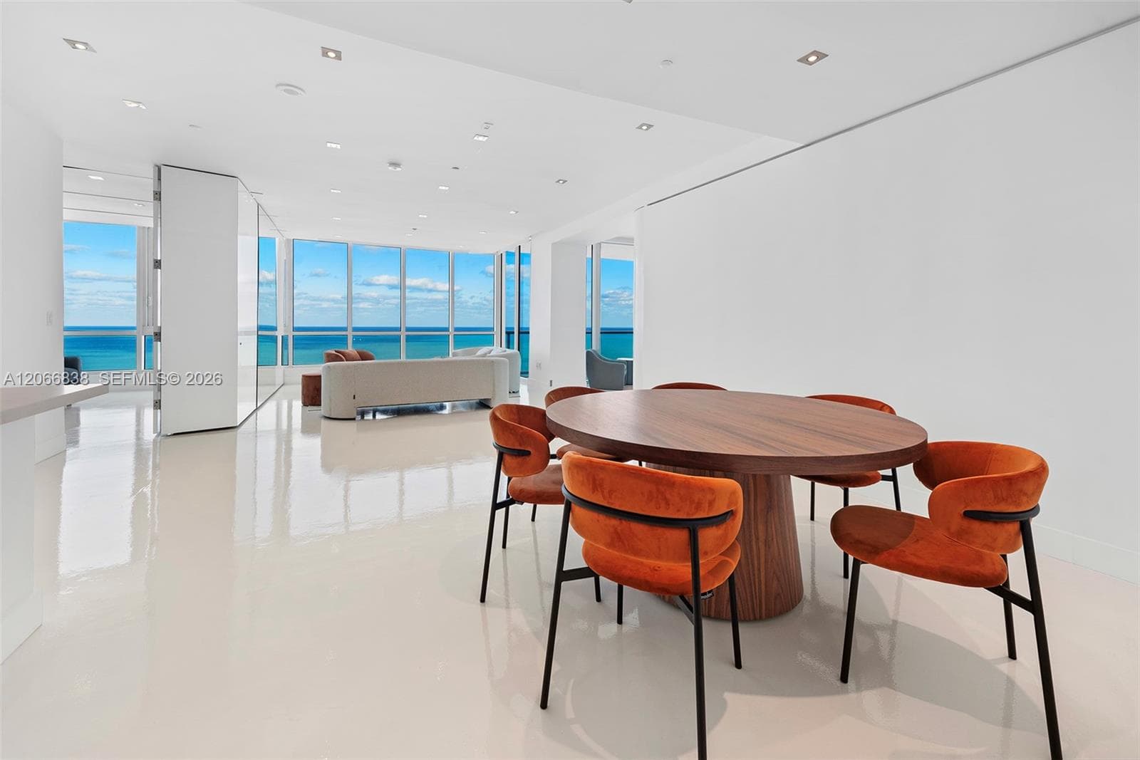 100 S Pointe Dr # 2306, Miami Beach, FL 33139 photo 2