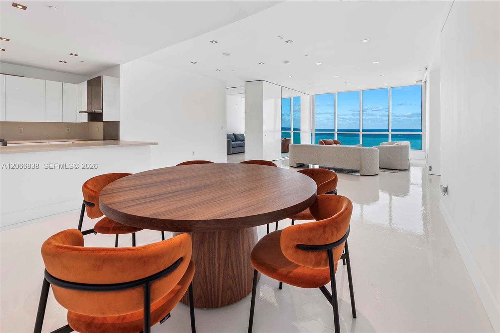 100 S Pointe Dr # 2306, Miami Beach, FL 33139 photo 3