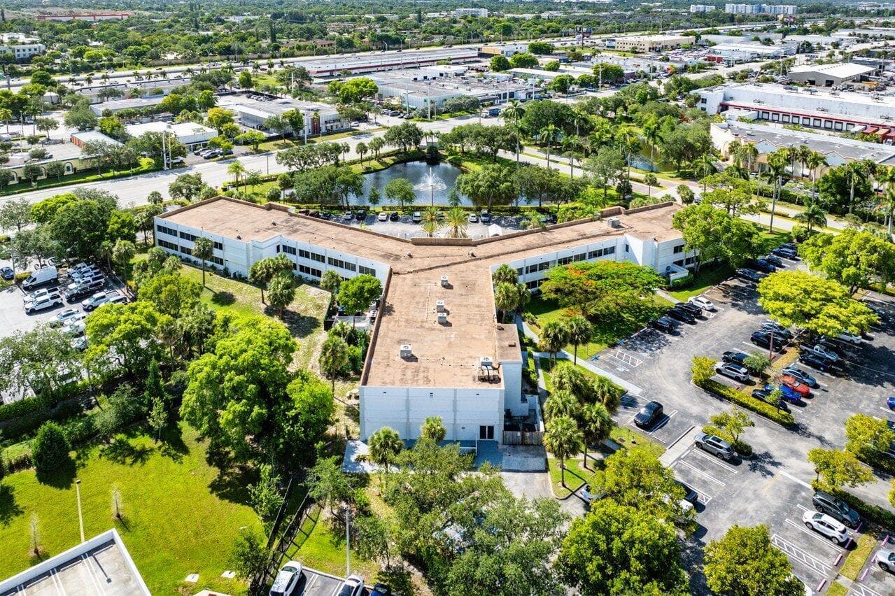 555 SW 12th Avenue # 206, Pompano Beach FL 33069 photo 4