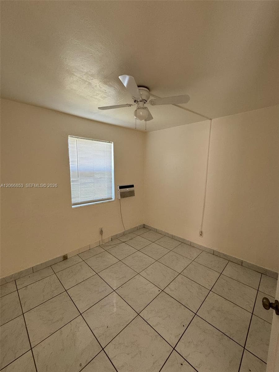 2451 NW 13th Ct # 5, Fort Lauderdale, FL 33311 photo 3