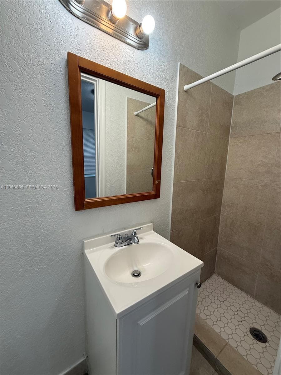 1255 SW 6th St # 1, Miami, FL 33135 photo 5