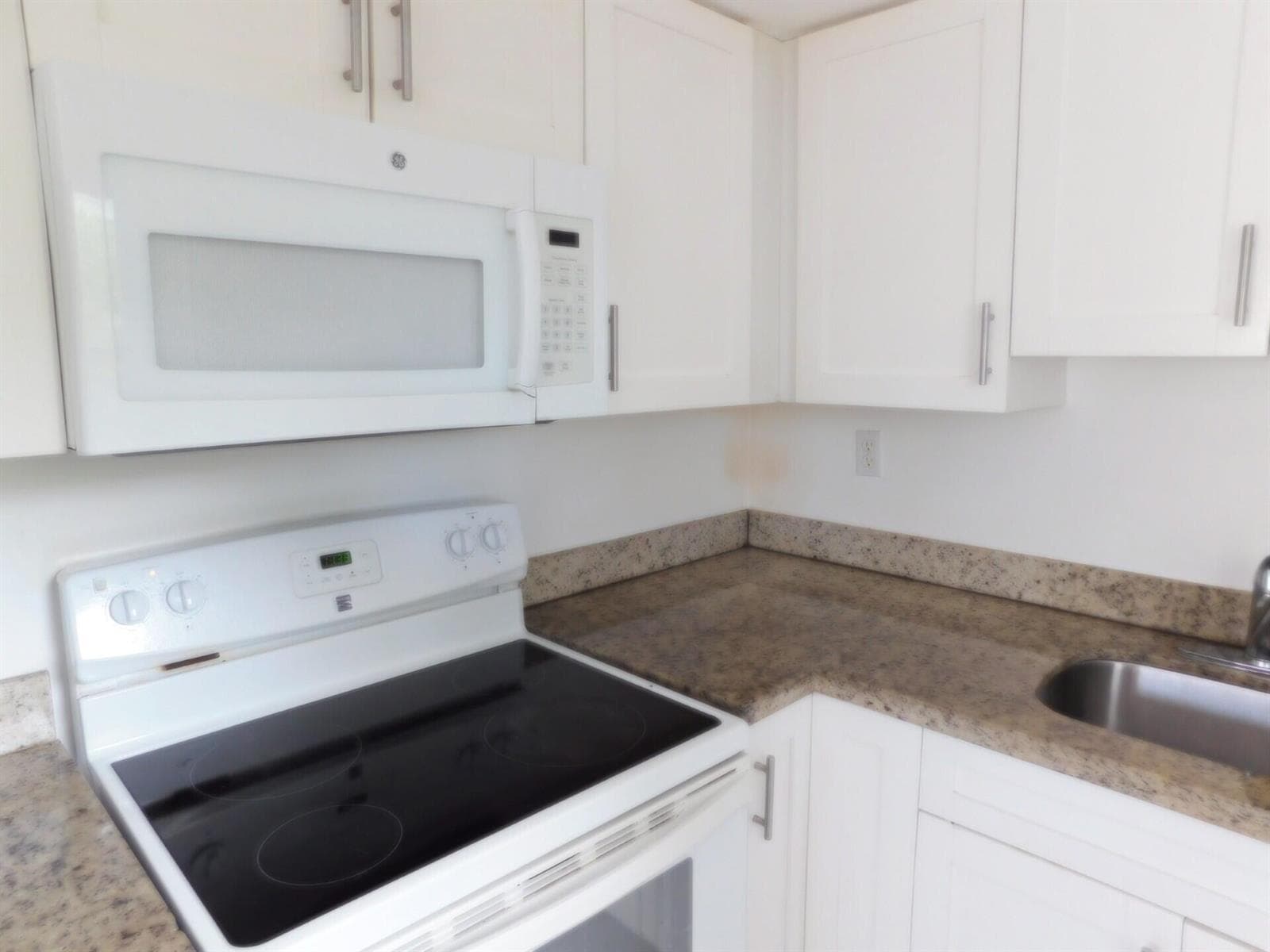 825 NE 6th Street # 3, Fort Lauderdale, FL 33304 photo 5