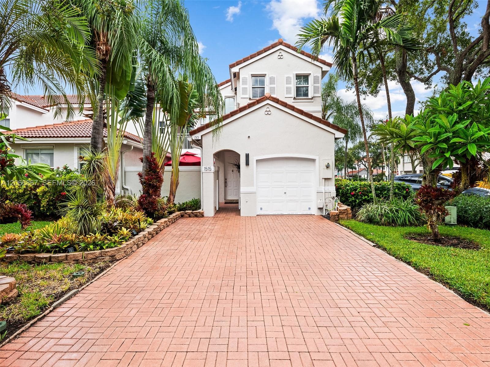 1515 Seagrape Way, Hollywood FL 33019