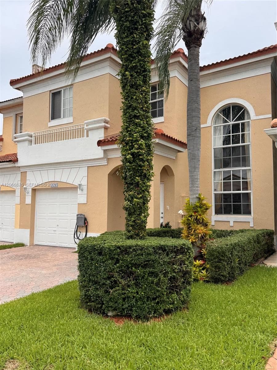 16261 SW 101st Ter, Miami FL 33196 photo 2