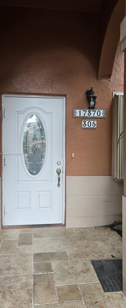 17370 NW 69th Ct # 305, Hialeah FL 33015 photo 2