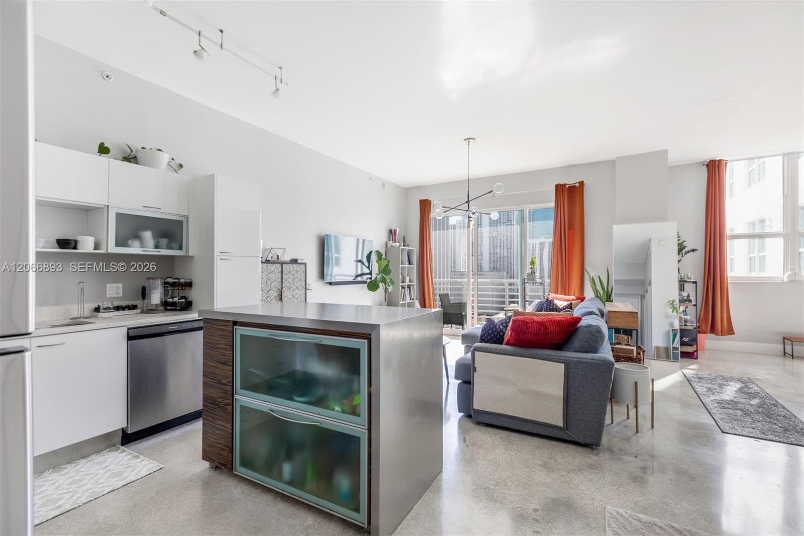 133 NE 2nd Ave # 1908, Miami FL 33132 photo 2