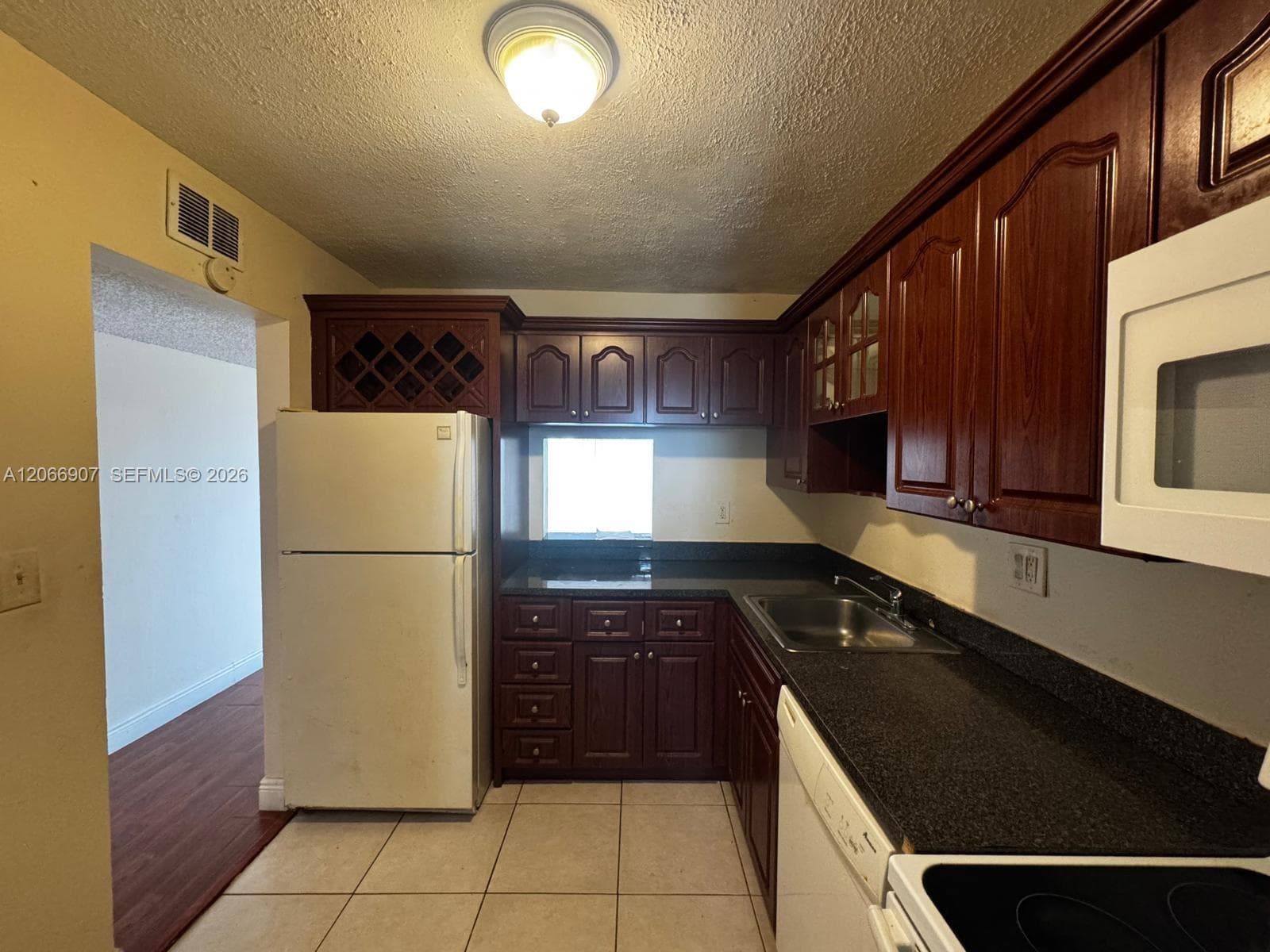 8020 N Colony Cir N # 308, Tamarac FL 33321 photo 3