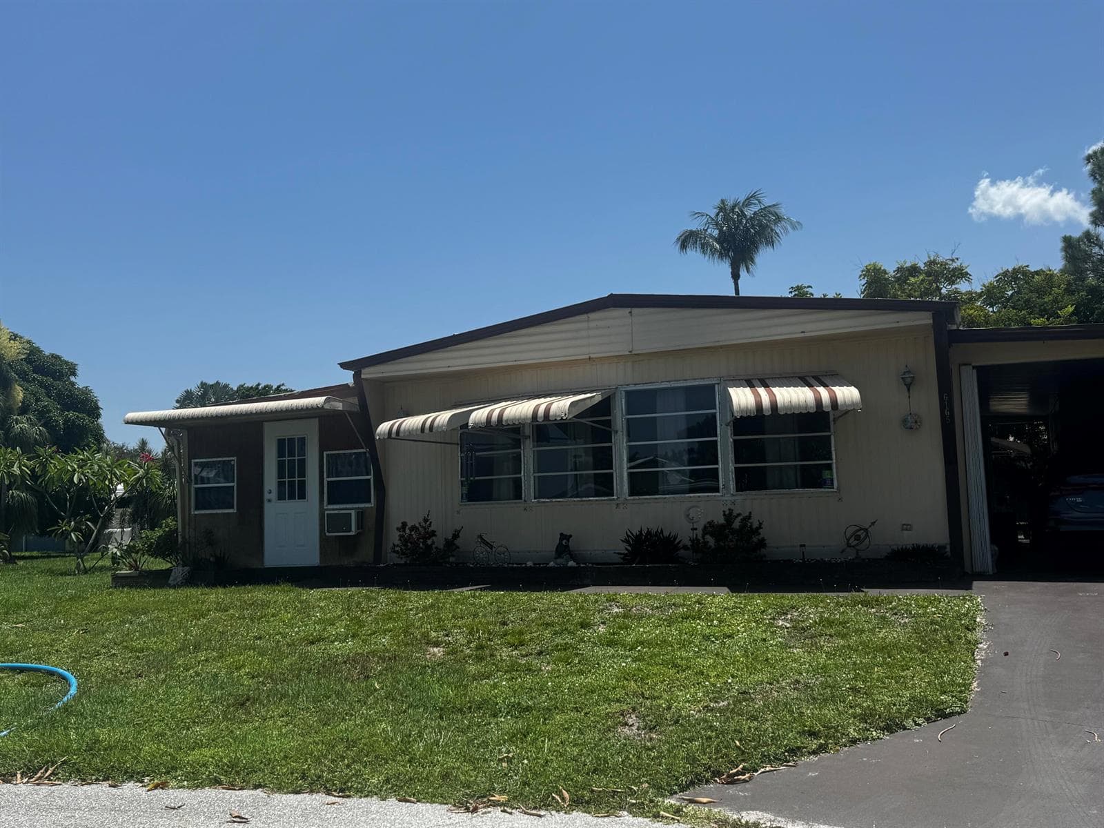 6165 N joshua Lane, Lantana FL 33462 photo 2