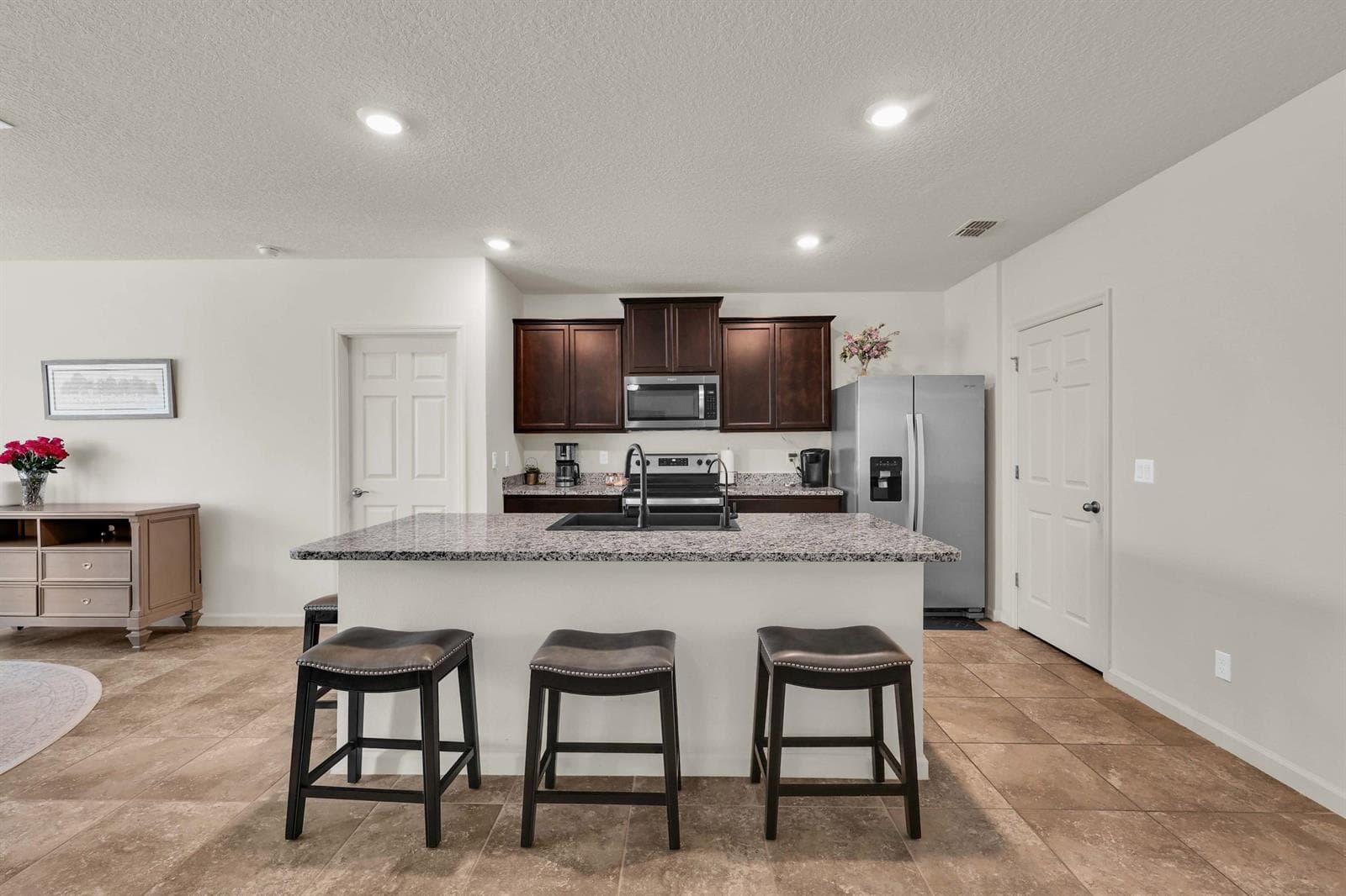 6379 NW NORTHWOOD Loop, Port St. Lucie FL 34983 photo 4