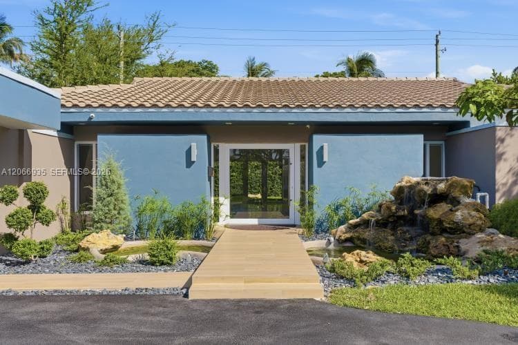291 E Shore Dr E # 0, Miami FL 33133 photo 2