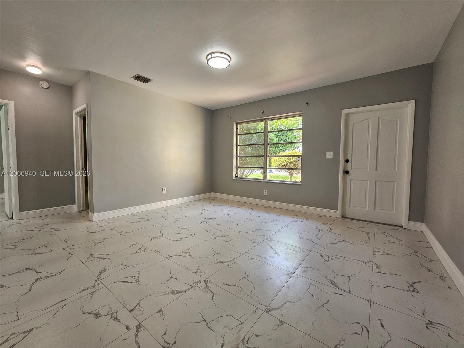 1929 NE 176th St, North Miami Beach FL 33162 photo 3