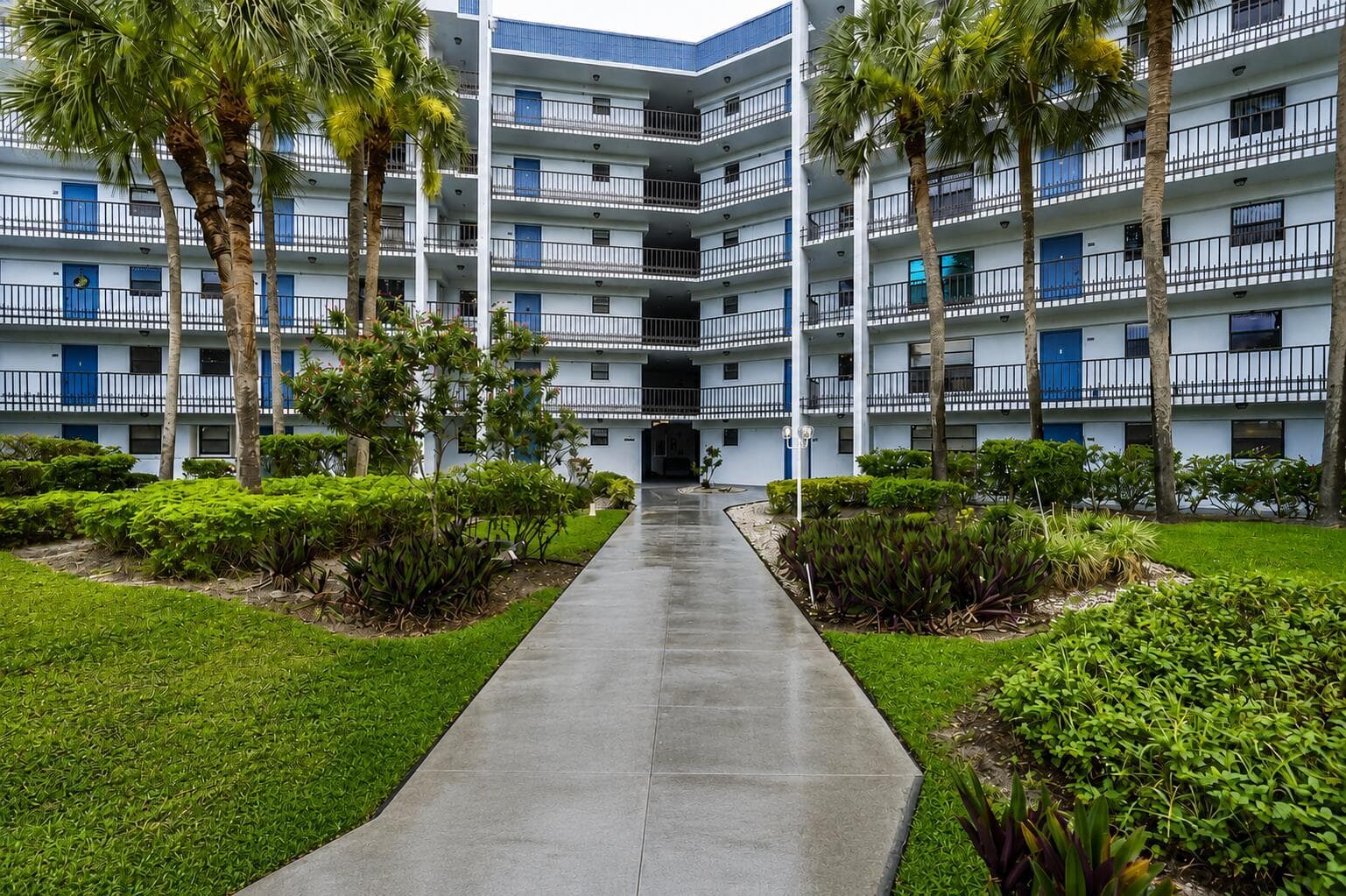 4640 Lucerne Lakes Boulevard W # 404, Lake Worth FL 33467