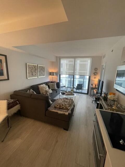 55 SW 9th Street # 3209, Miami FL 33130 photo 4