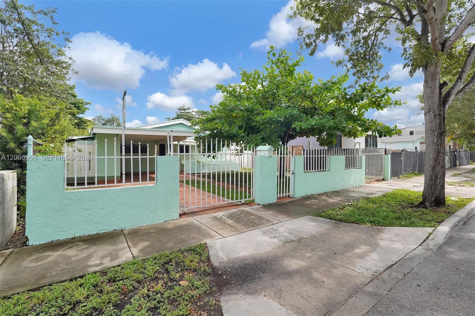 81 NW 41st St # 2, Miami FL 33127