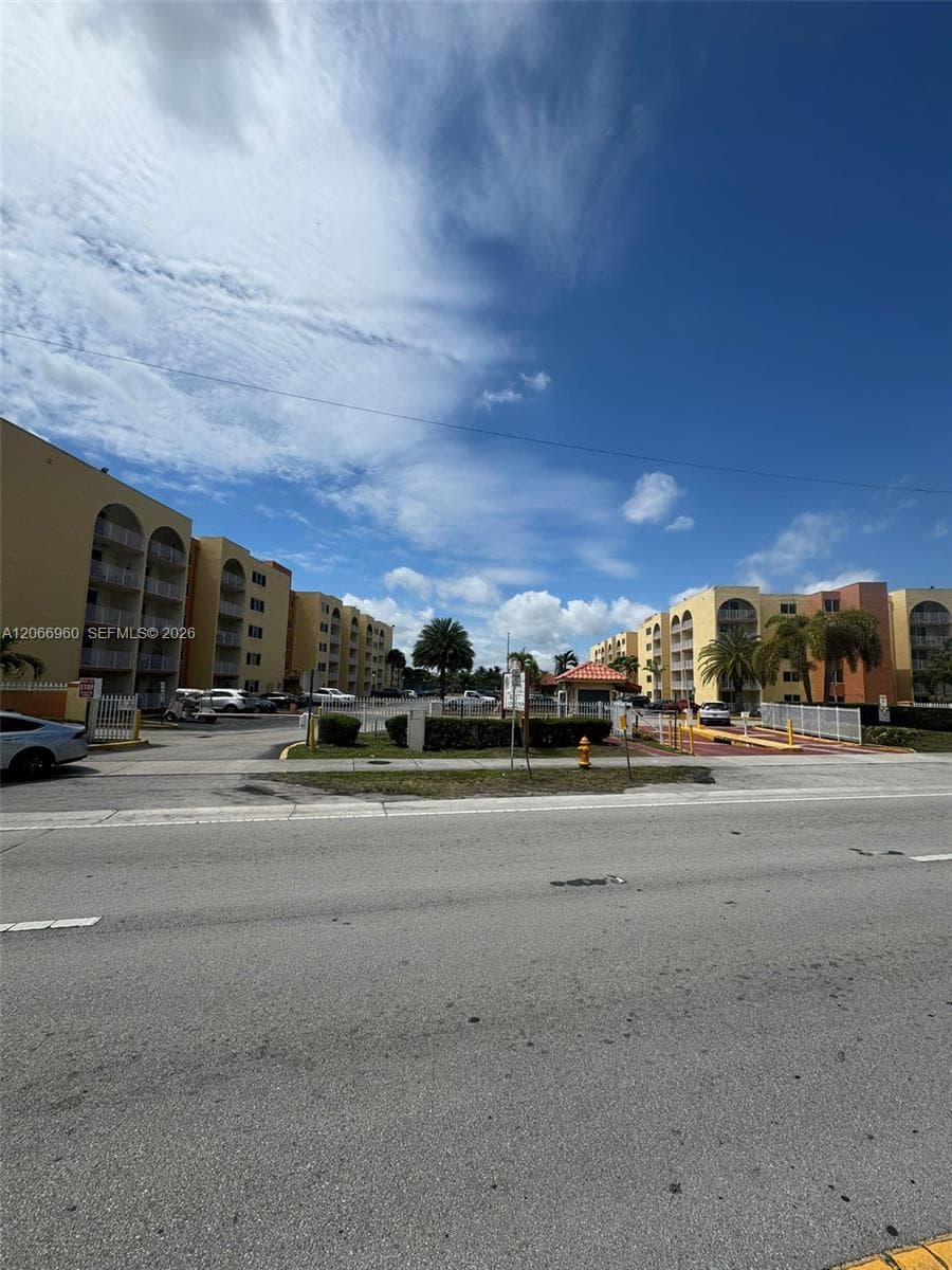 6970 NW 186th St # 3-212, Hialeah FL 33015 photo 3