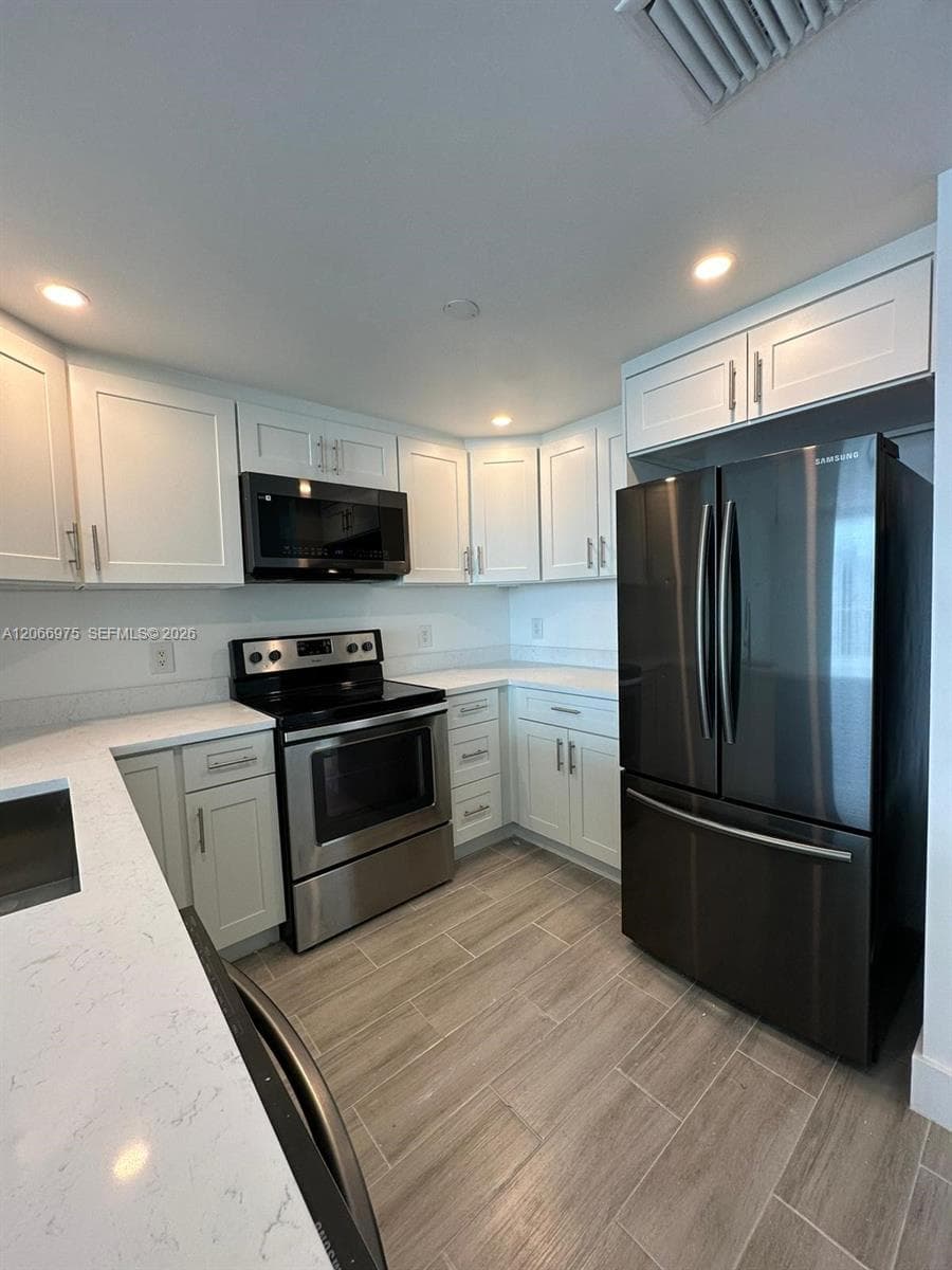1250 S Miami Ave # 1707, Miami FL 33130 photo 2
