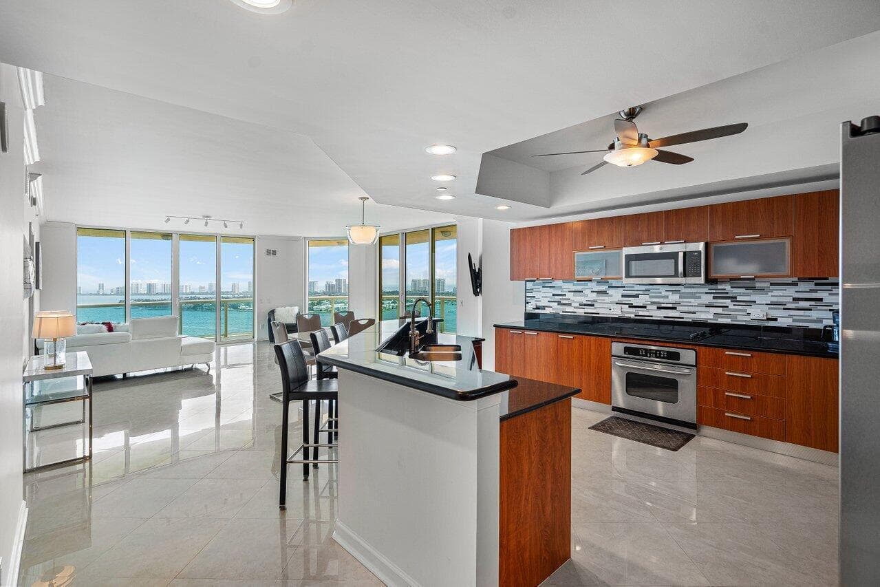 2650 Lake Shore Drive # 1906, Riviera Beach FL 33404 photo 5