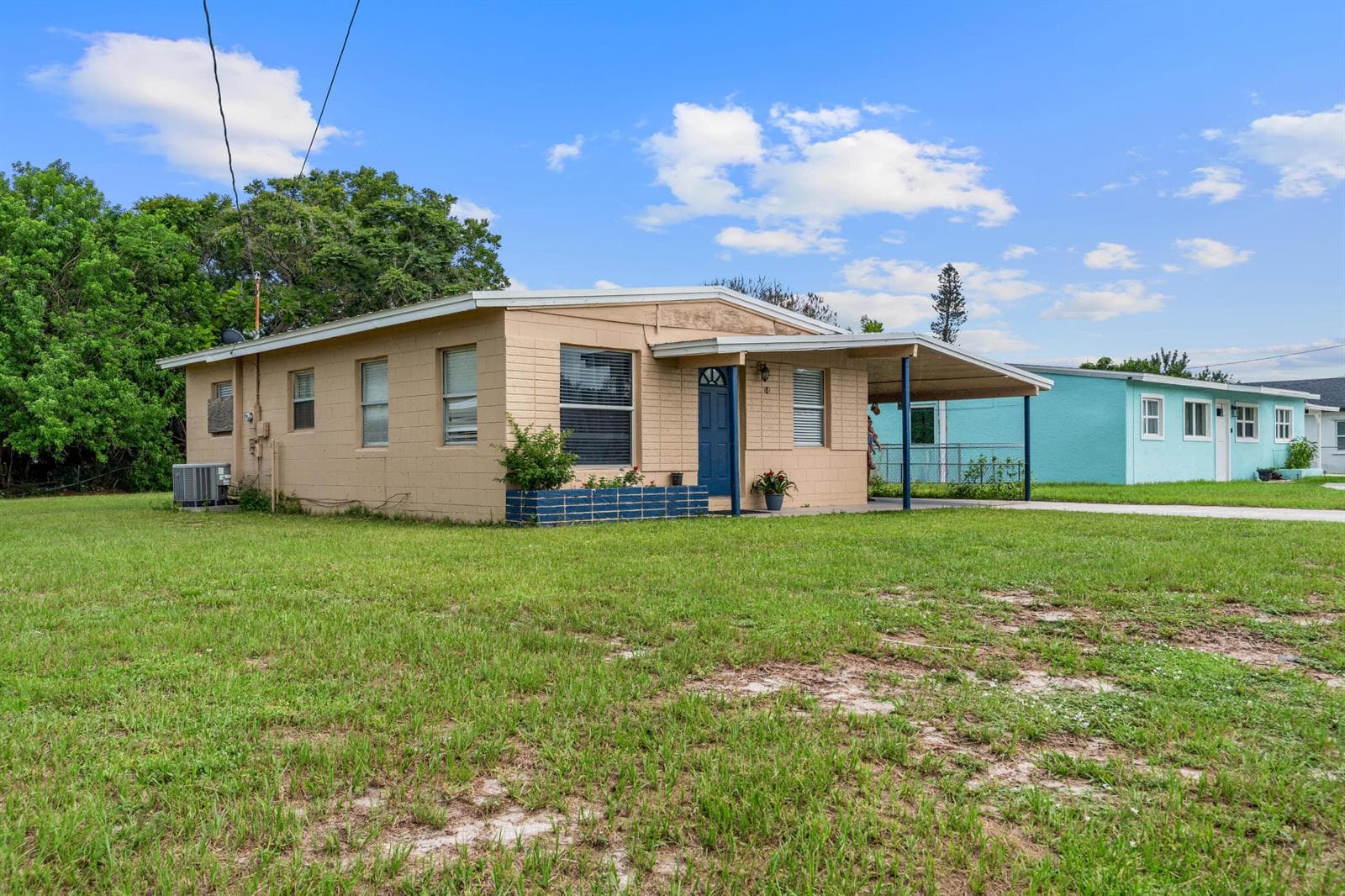 1810 N 16th Court, Fort Pierce FL 34950 photo 2