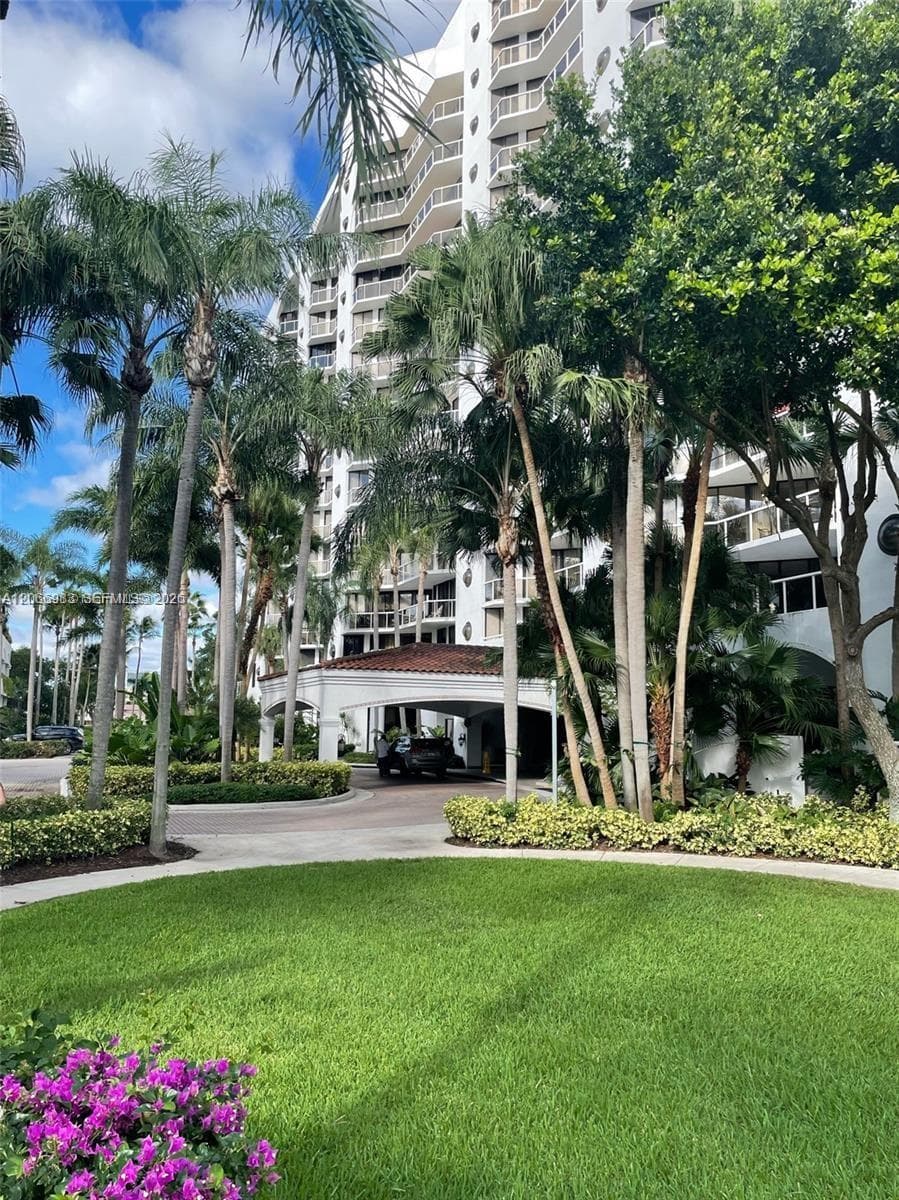 3610 Yacht Club Dr # 514, Aventura, FL 33180 photo 4