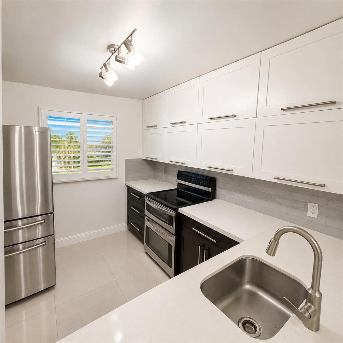 117 ROYAL PARK Drive # 1H, Oakland Park FL 33309 photo 4