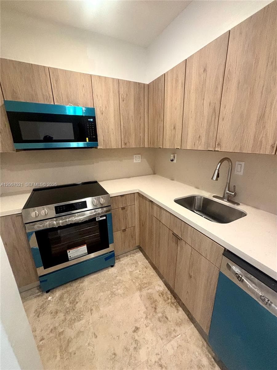 2666 Tigertail Ave # 114, Miami FL 33133 photo 3