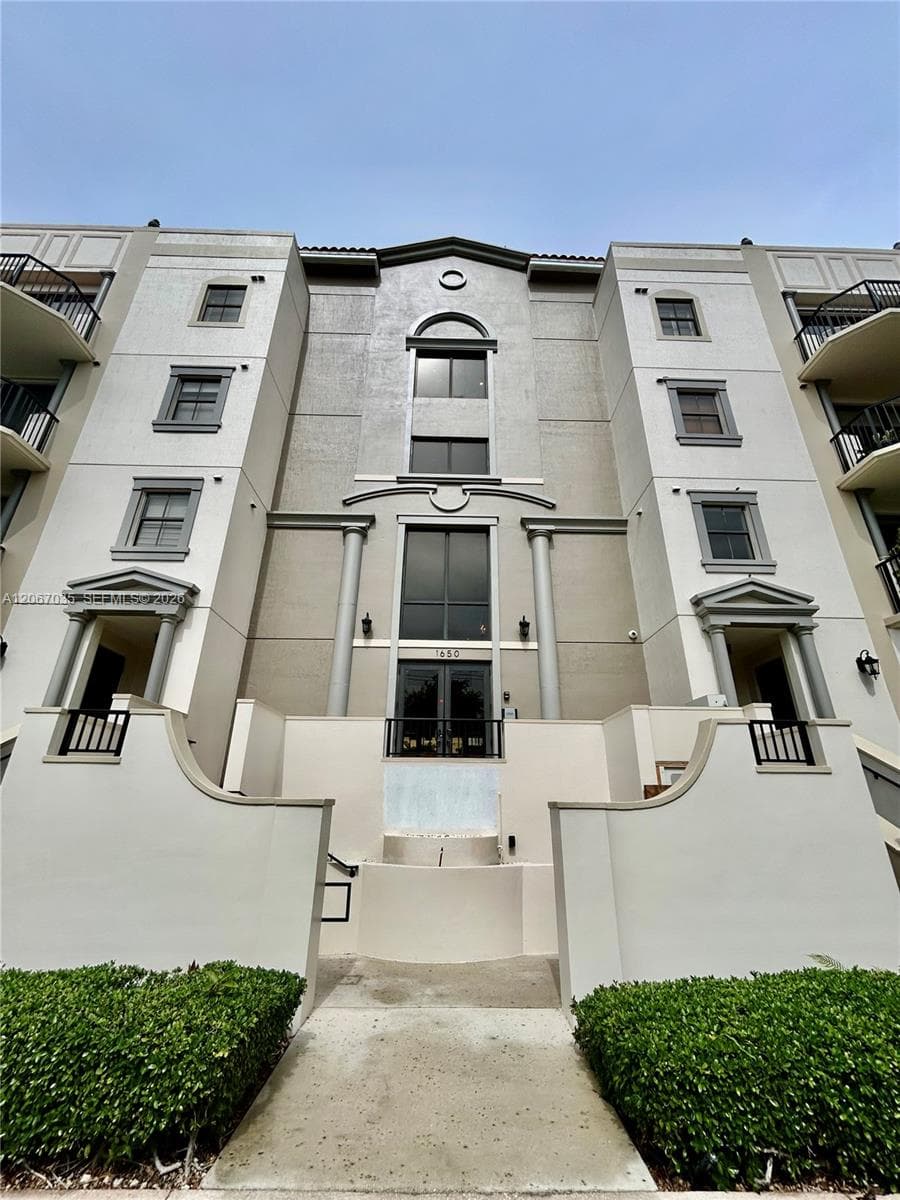 1650 Galiano St # 307, Coral Gables FL 33134 photo 4