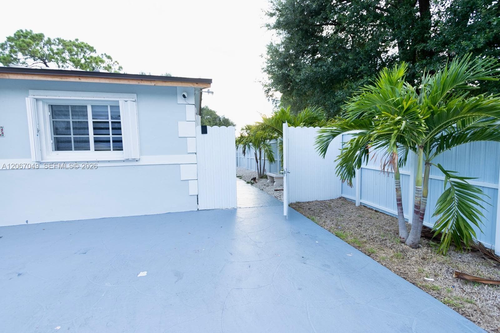 20760 NW 37th Ct # 2, Miami Gardens FL 33055