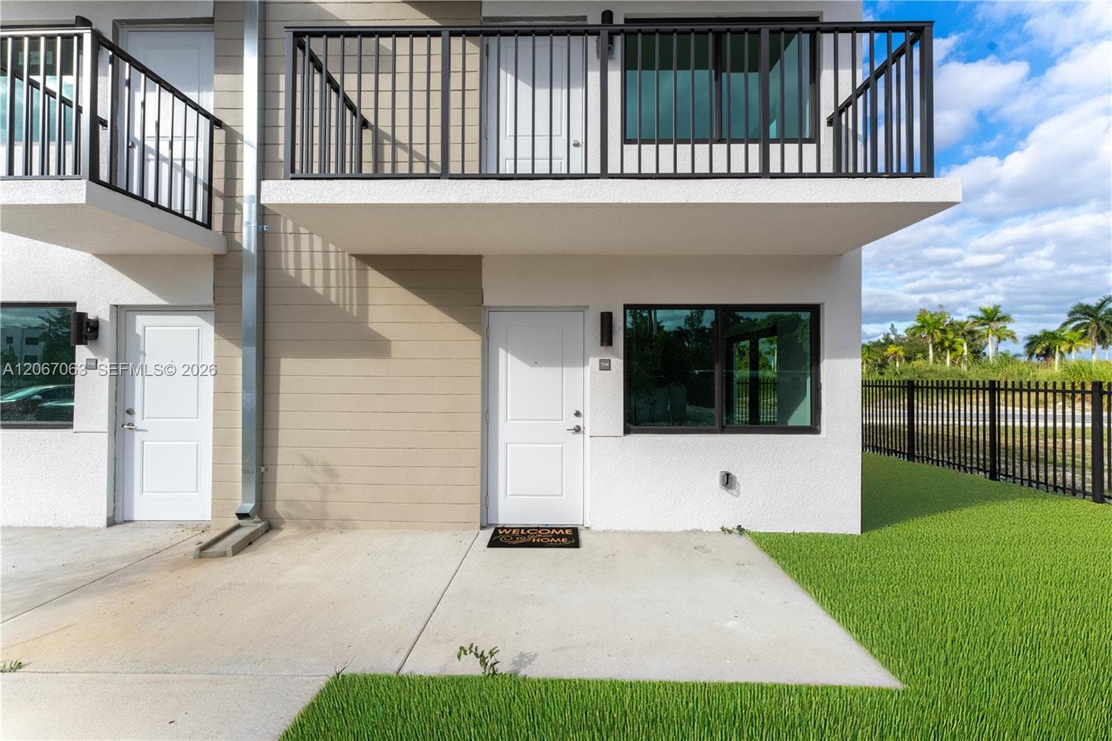 155 NW 160TH ST # 2, North Miami Beach FL 33169 photo 2
