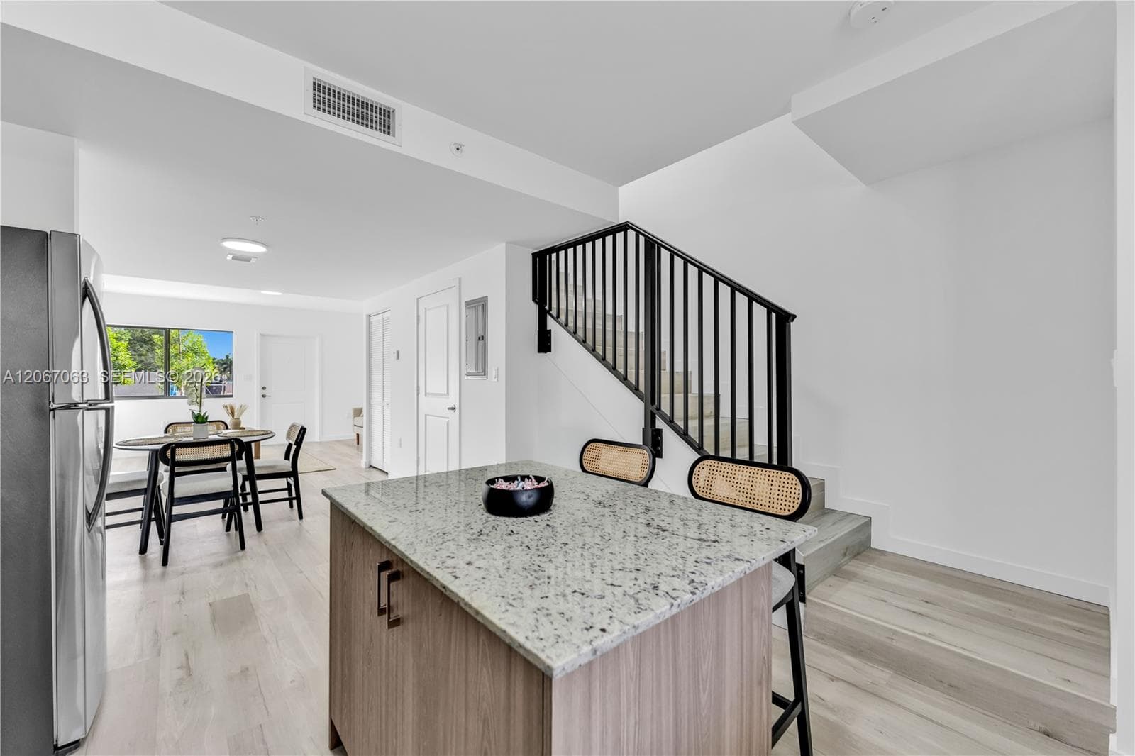 155 NW 160TH ST # 2, North Miami Beach FL 33169 photo 5