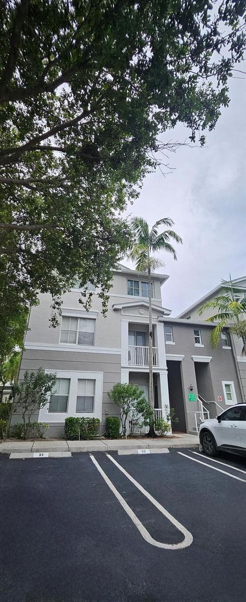 1110 E Shoma Drive E # 423, Royal Palm Beach FL 33414 photo 2