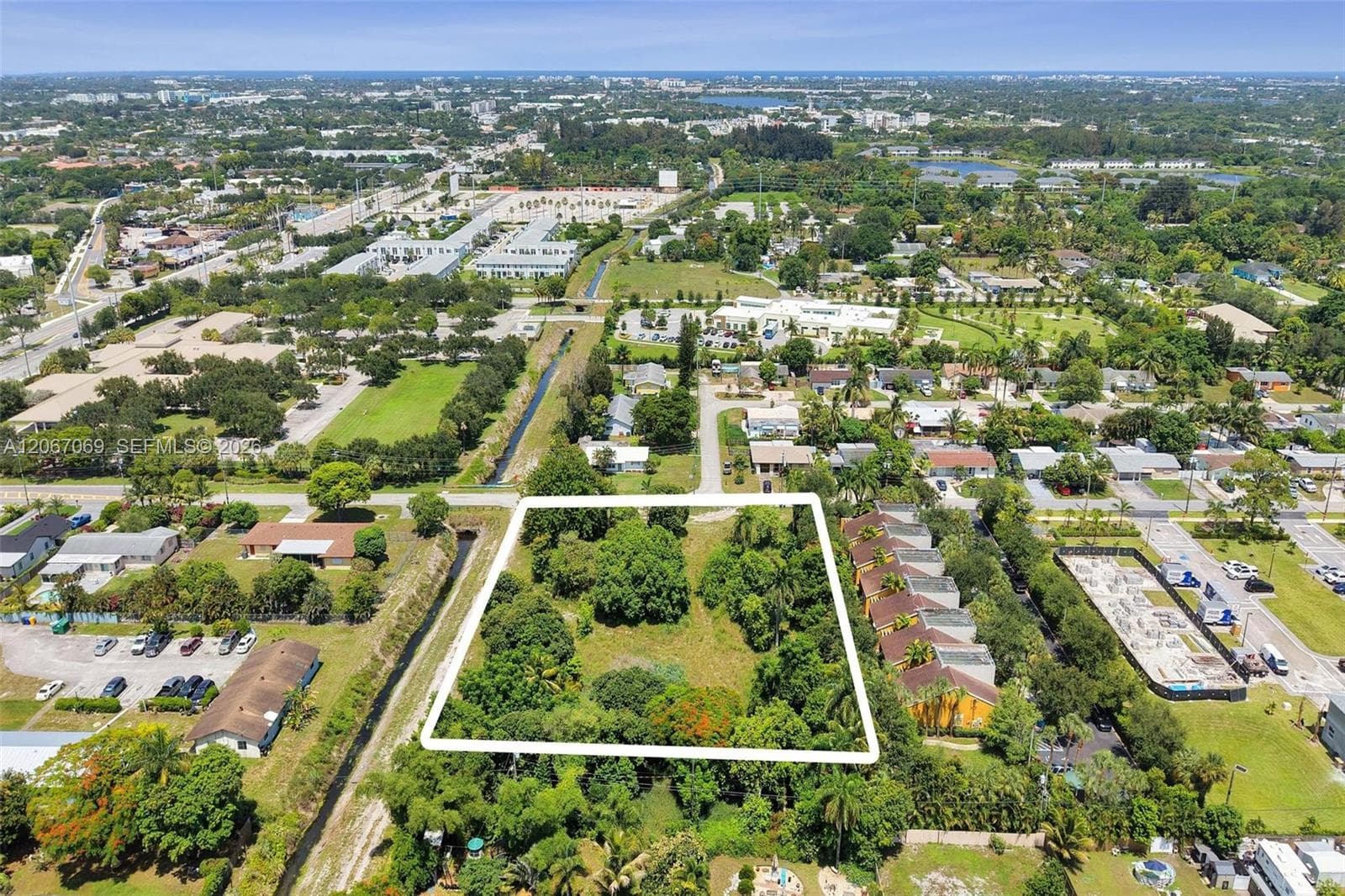 4137 Gulfstream Rd, Lake Worth FL 33461 photo 2