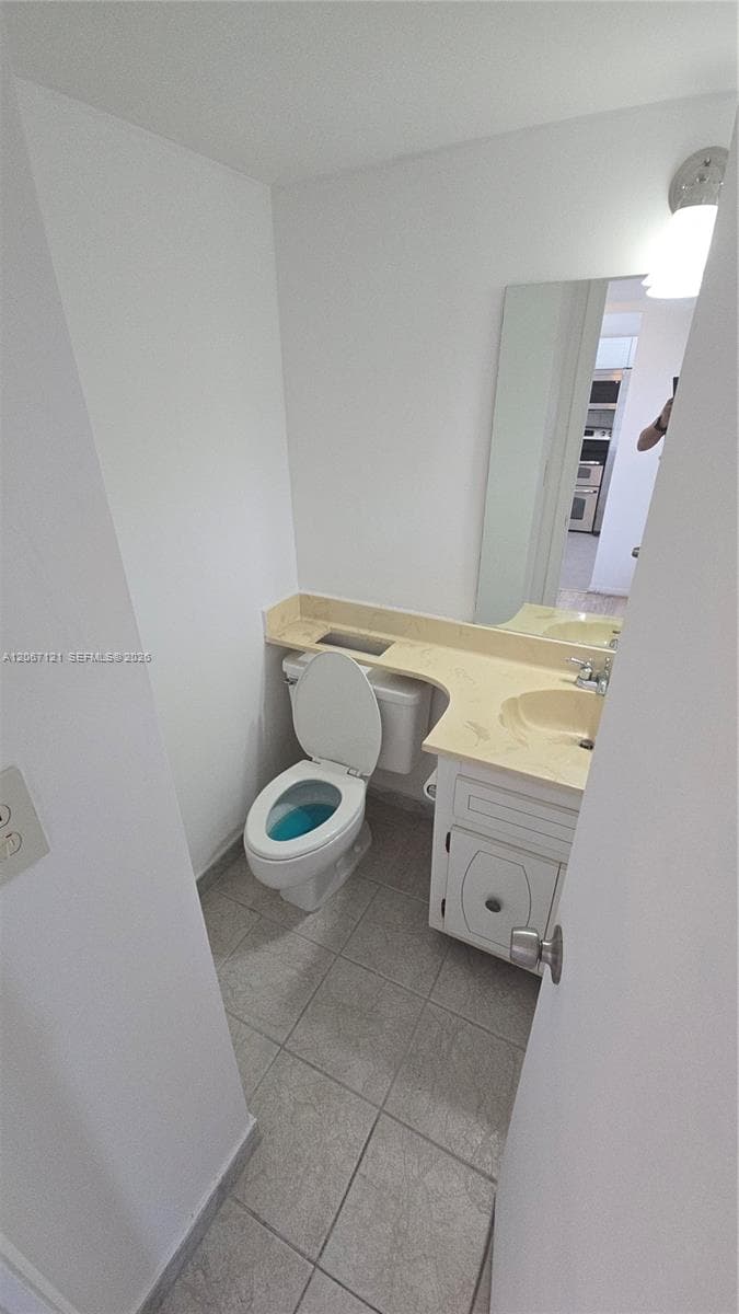3511 Inverrary Dr # 205, Lauderhill FL 33319 photo 4