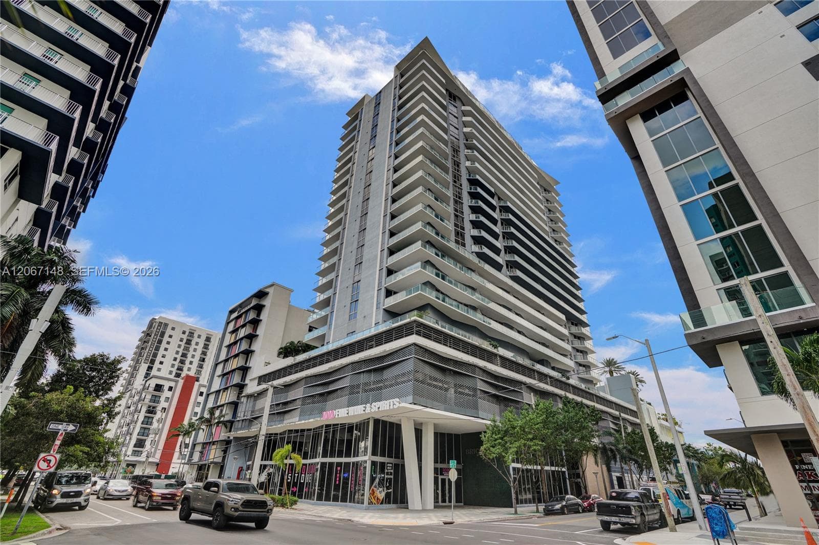 1010 SW 2nd Ave # 1708, Miami FL 33130 photo 3