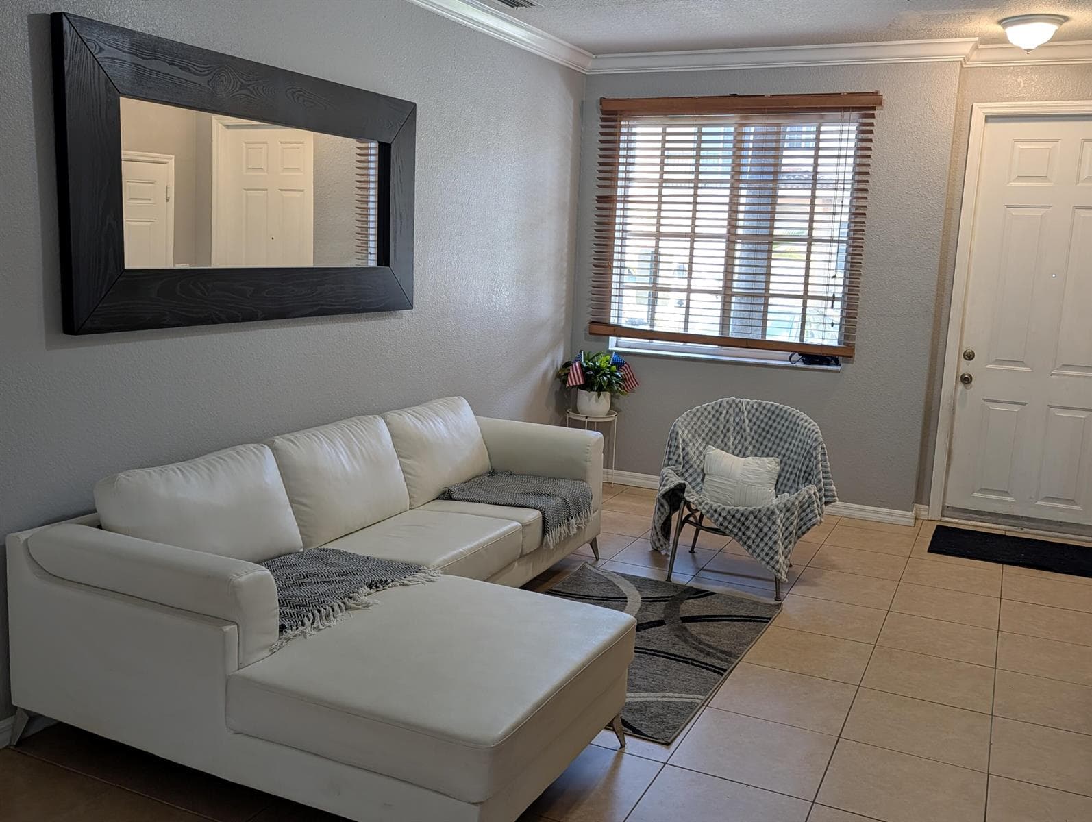 238 SE 2ND Avenue, Hallandale Beach FL 33009 photo 5