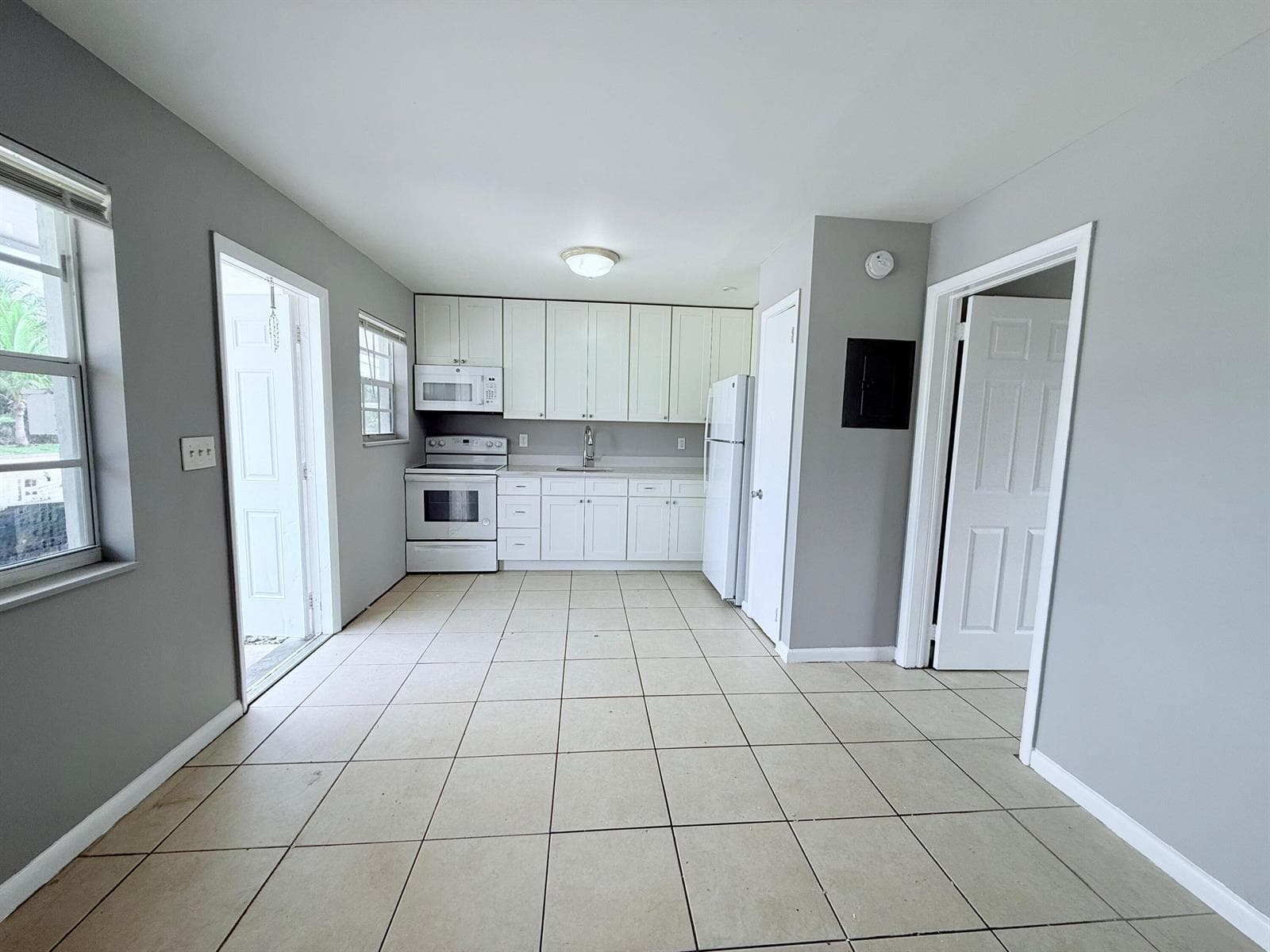 4308 Greenwood Avenue, West Palm Beach FL 33407 photo 4