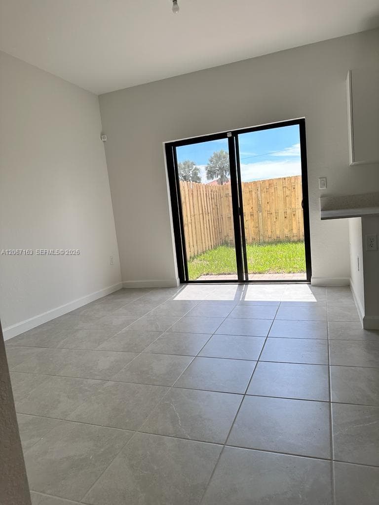11910 SW 247th Ter, Homestead FL 33032 photo 5