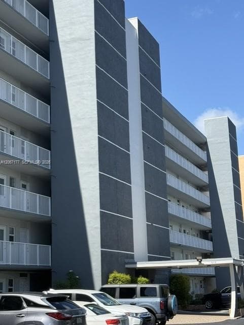 619 NE 14th Ave # 403, Hallandale Beach FL 33009 photo 2
