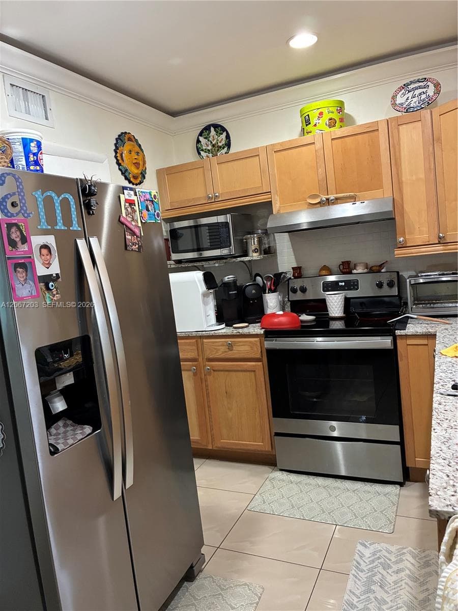 2428 Taylor St # 6, Hollywood FL 33020 photo 3