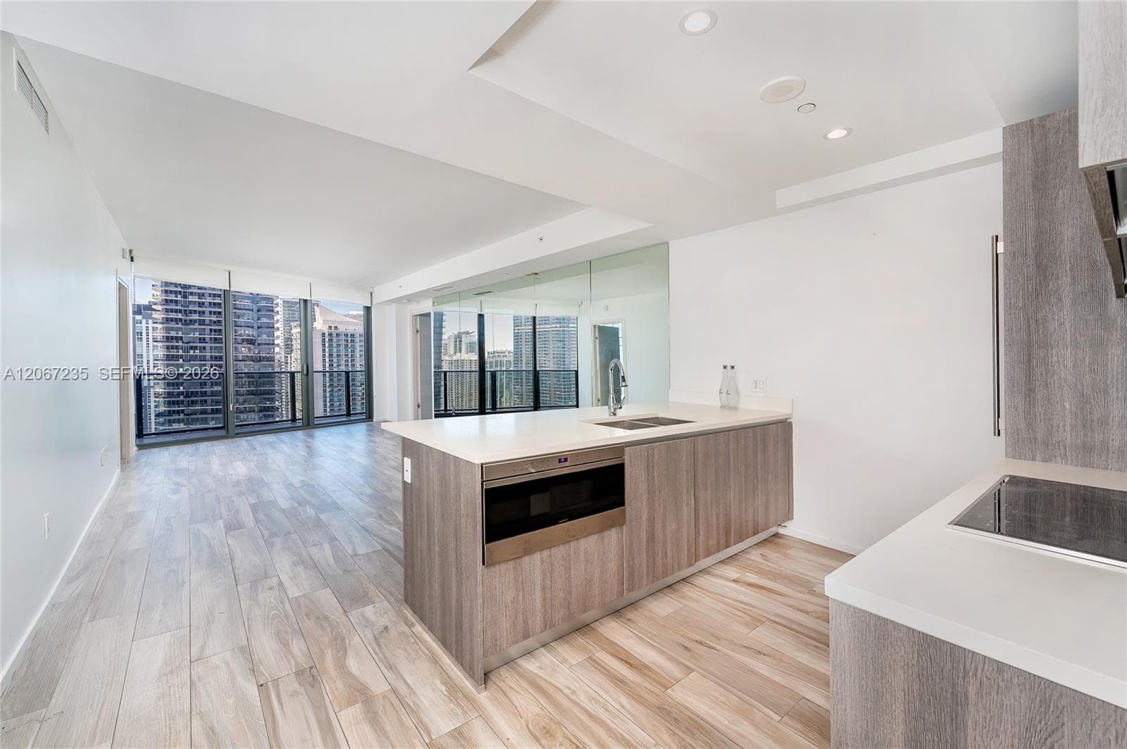 801 S Miami Ave # 3602, Miami FL 33130 photo 4