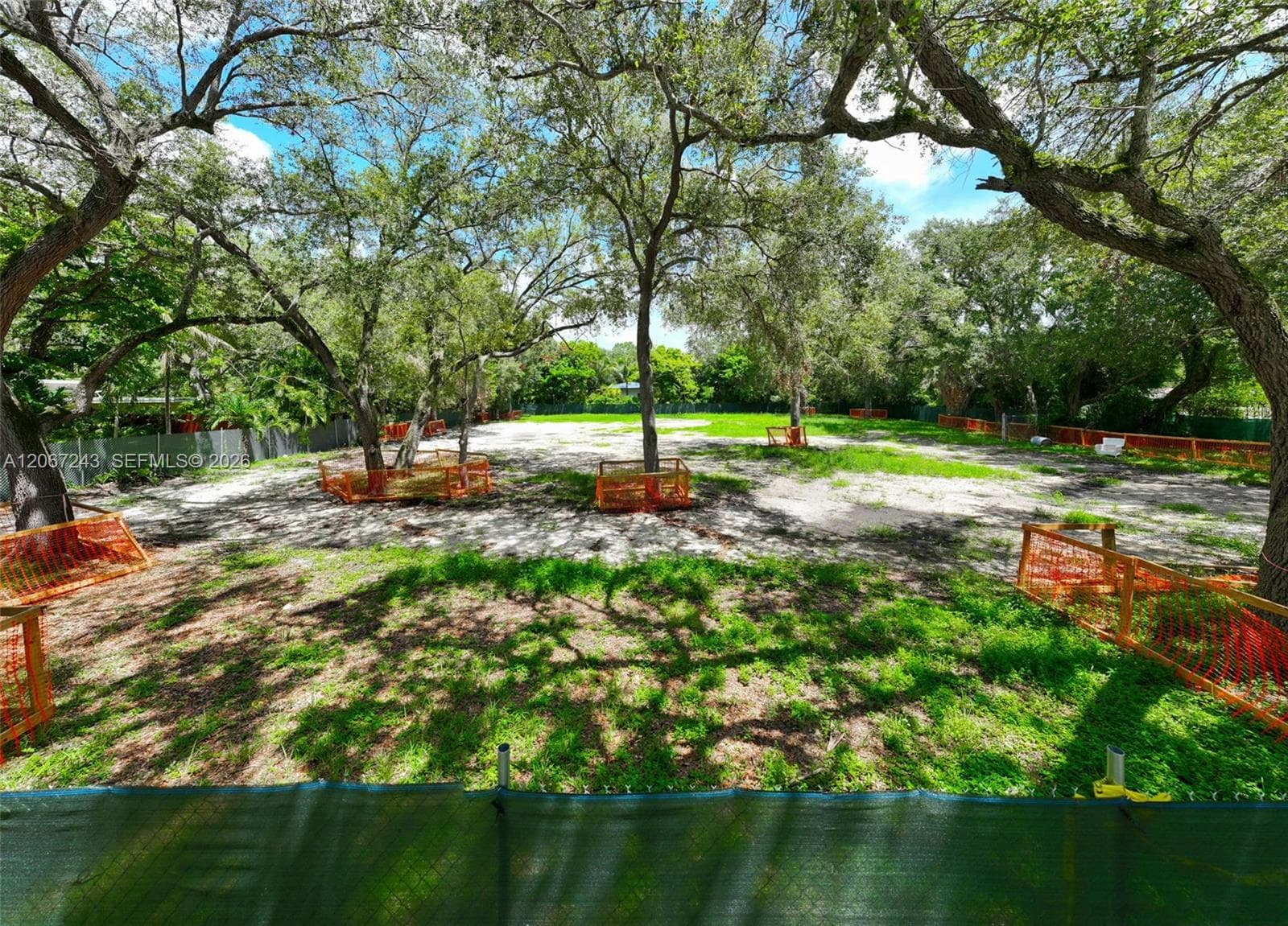 6285 SW 98th St, Pinecrest FL 33156 photo 4