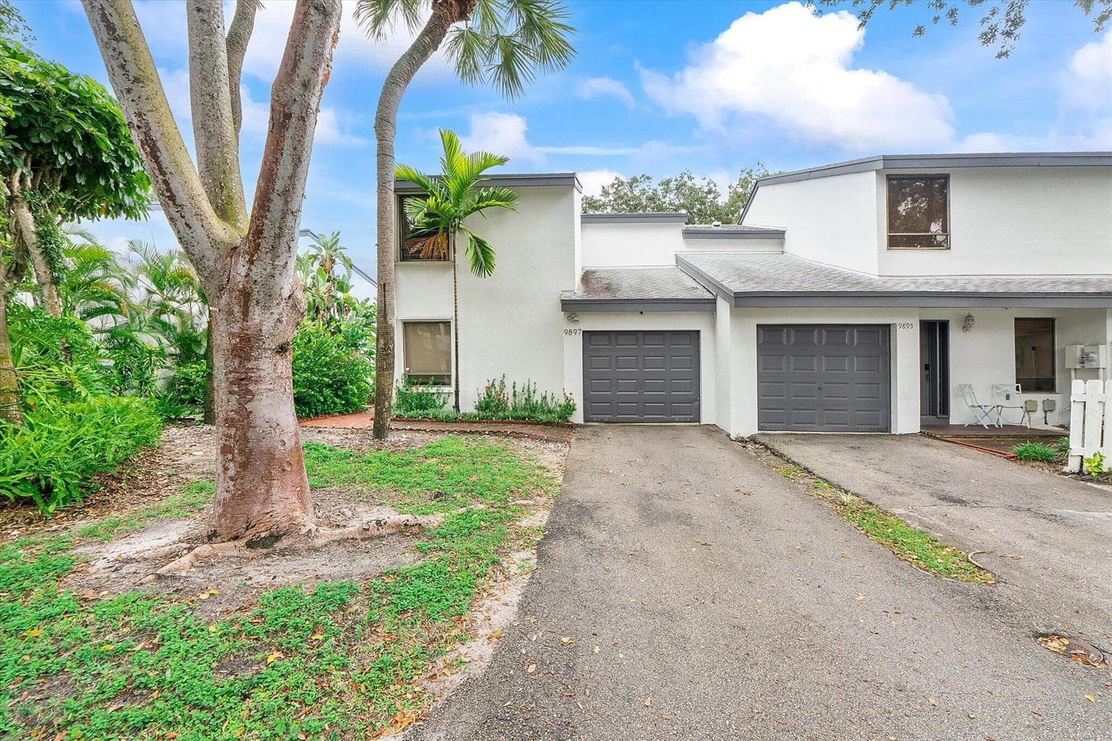 9897 Fairway Cove Lane, Plantation FL 33324 photo 2