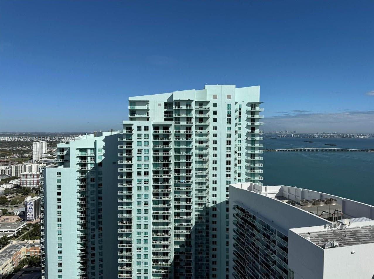 488 NE 18th St # 5005, Miami, FL 33132 photo 4