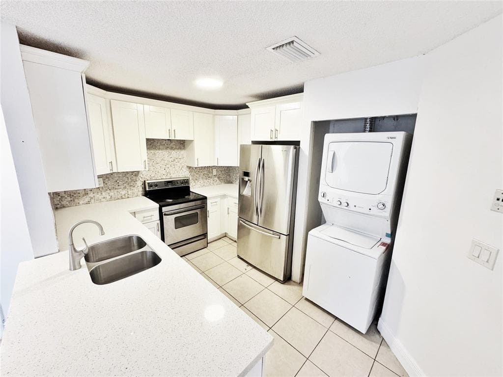 1136 NW 5TH Court, Fort Lauderdale FL 33311 photo 5