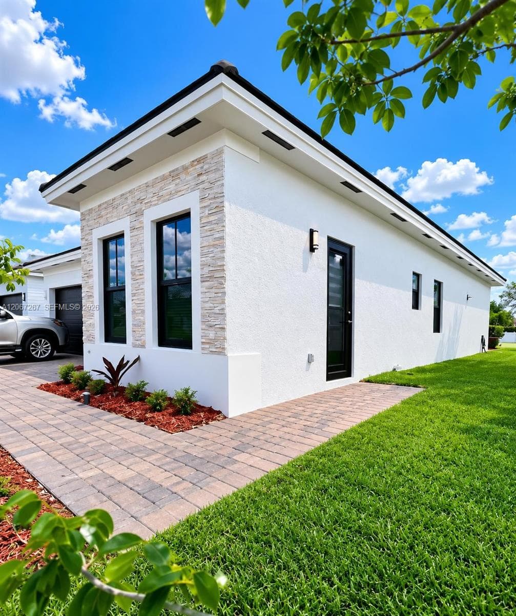 14602 SW 23th Ter, Miami FL 33175 photo 2
