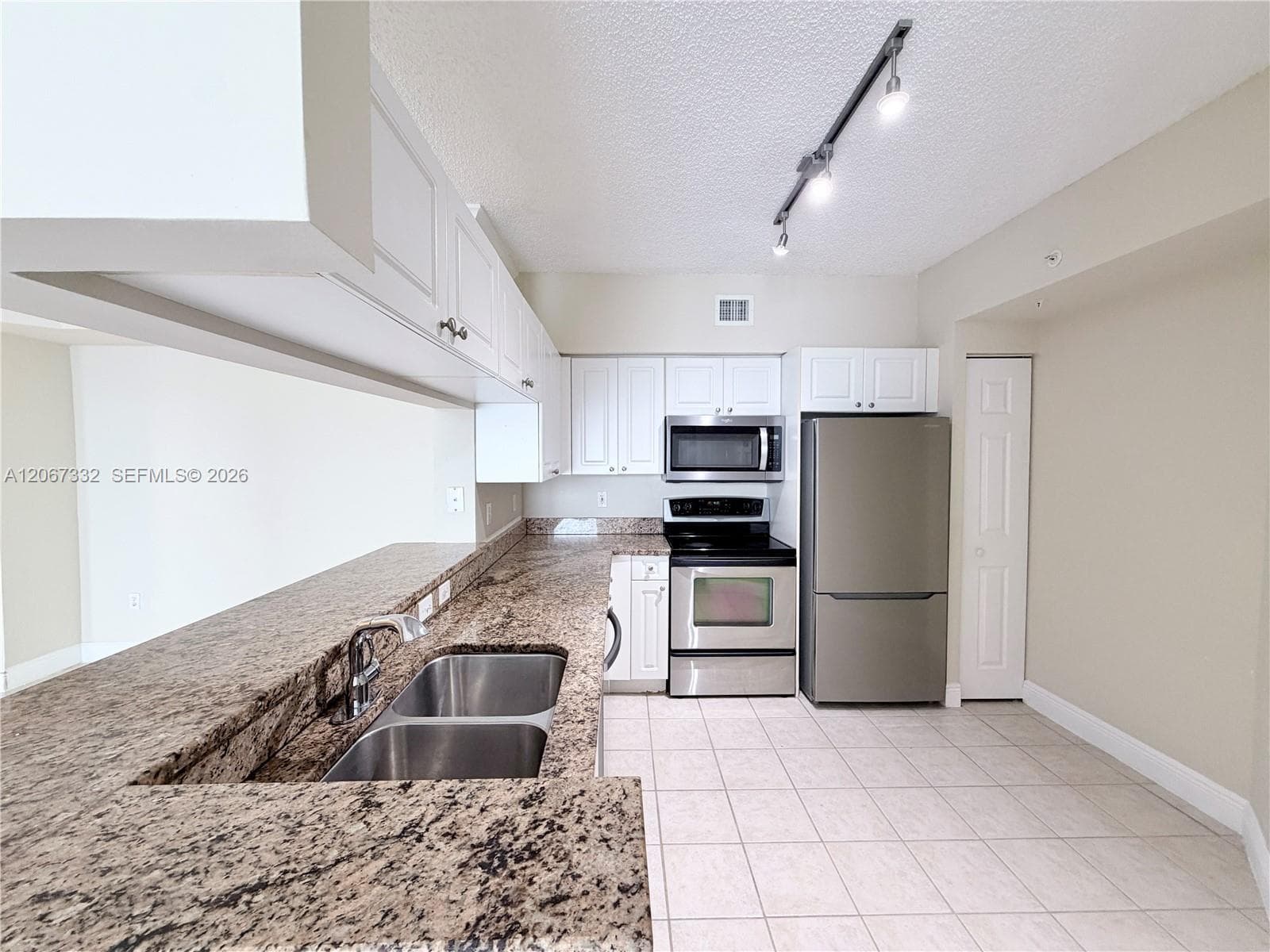17100 N Bay Rd # 1105, Sunny Isles Beach FL 33160 photo 3