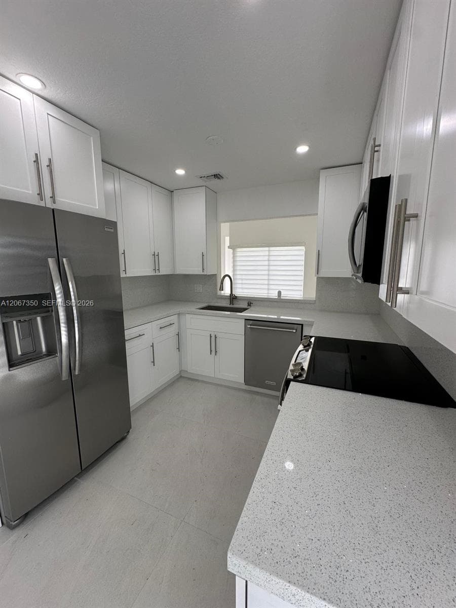 20926 SW 124th Ave Rd, Miami, FL 33177 photo 2