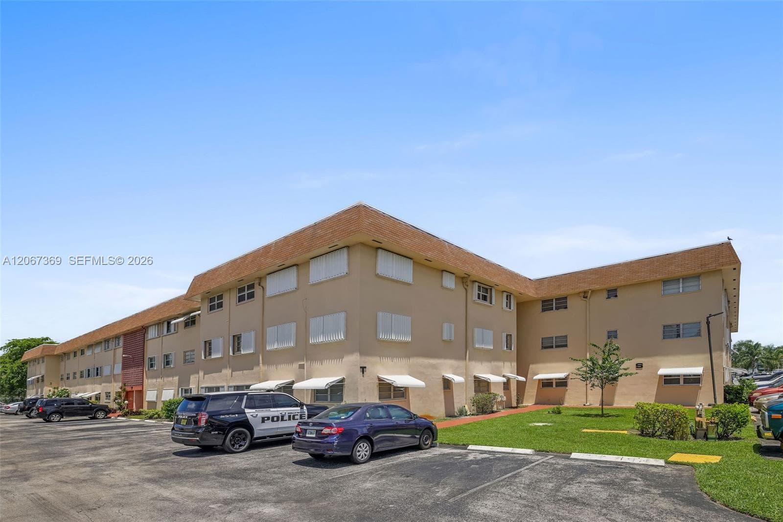 5300 Washington St # T125, Hollywood FL 33021 photo 3