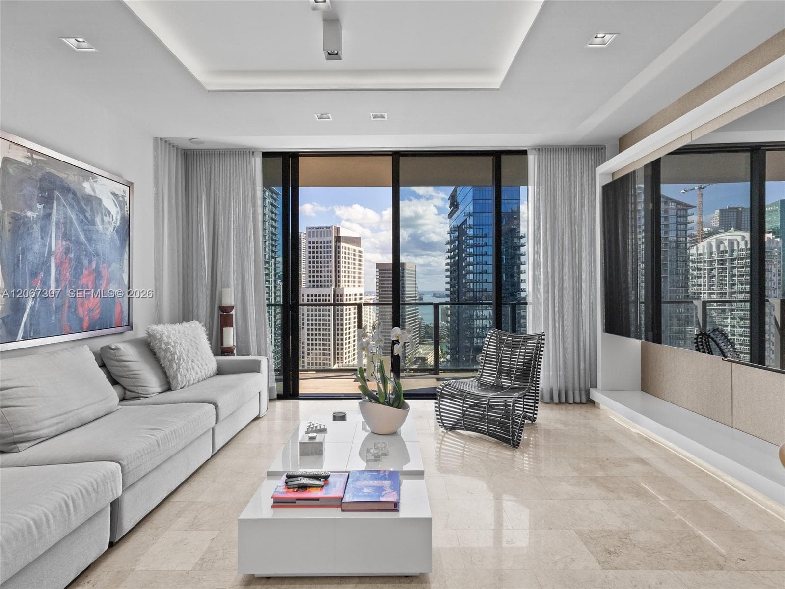 88 SW 7th St # 3007, Miami FL 33130 photo 4