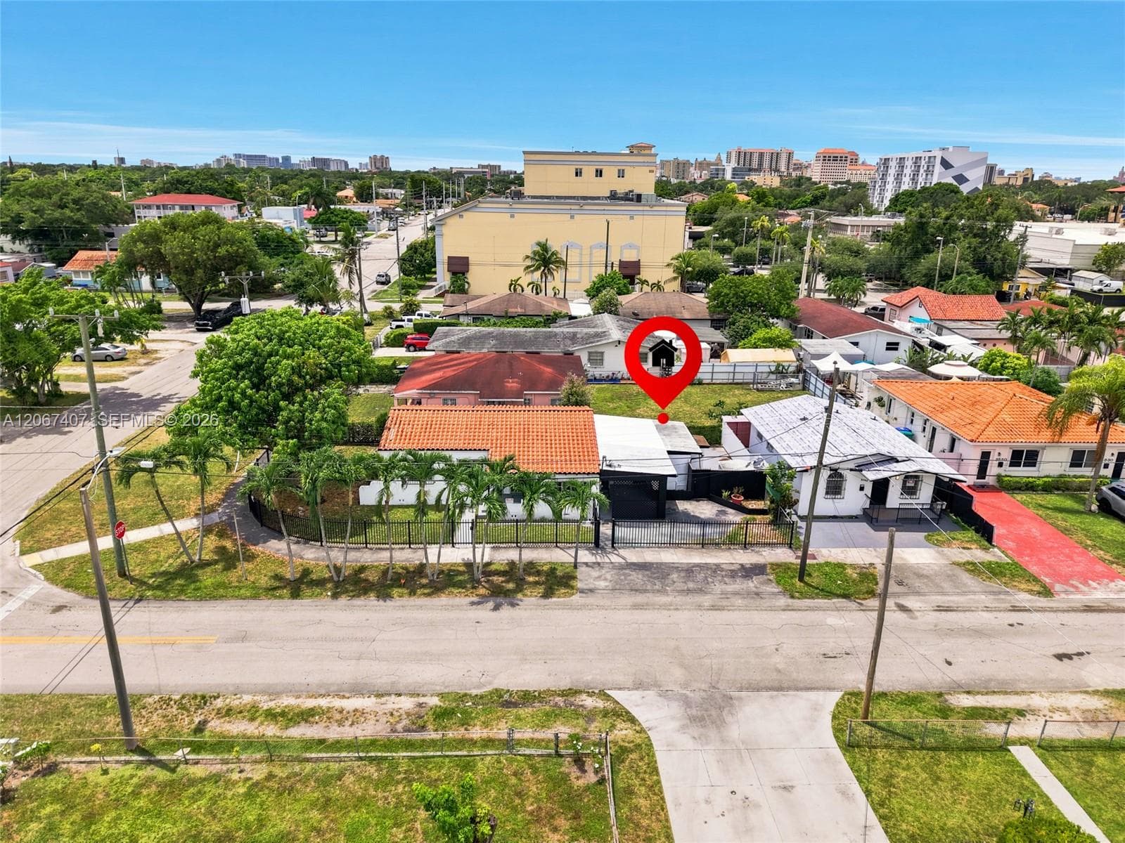3500 NW 1st St, Miami FL 33125
